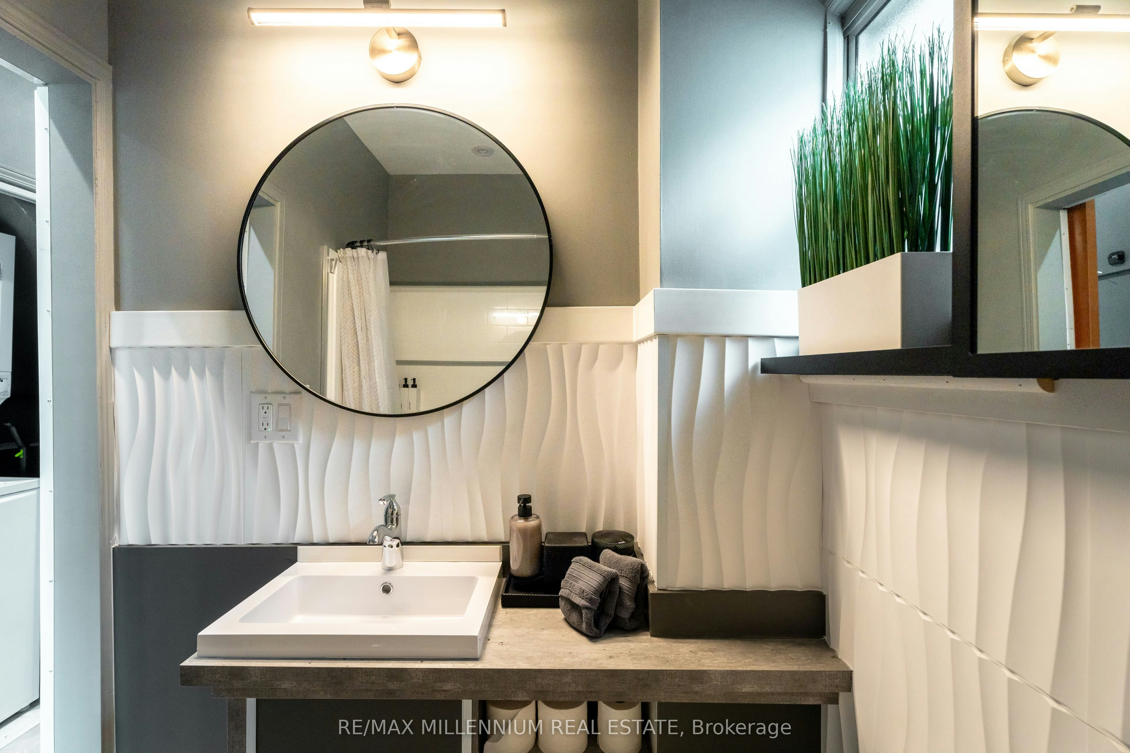 Main-797 Pape Avenue, Toronto, ON, M4K 3T2 - 16