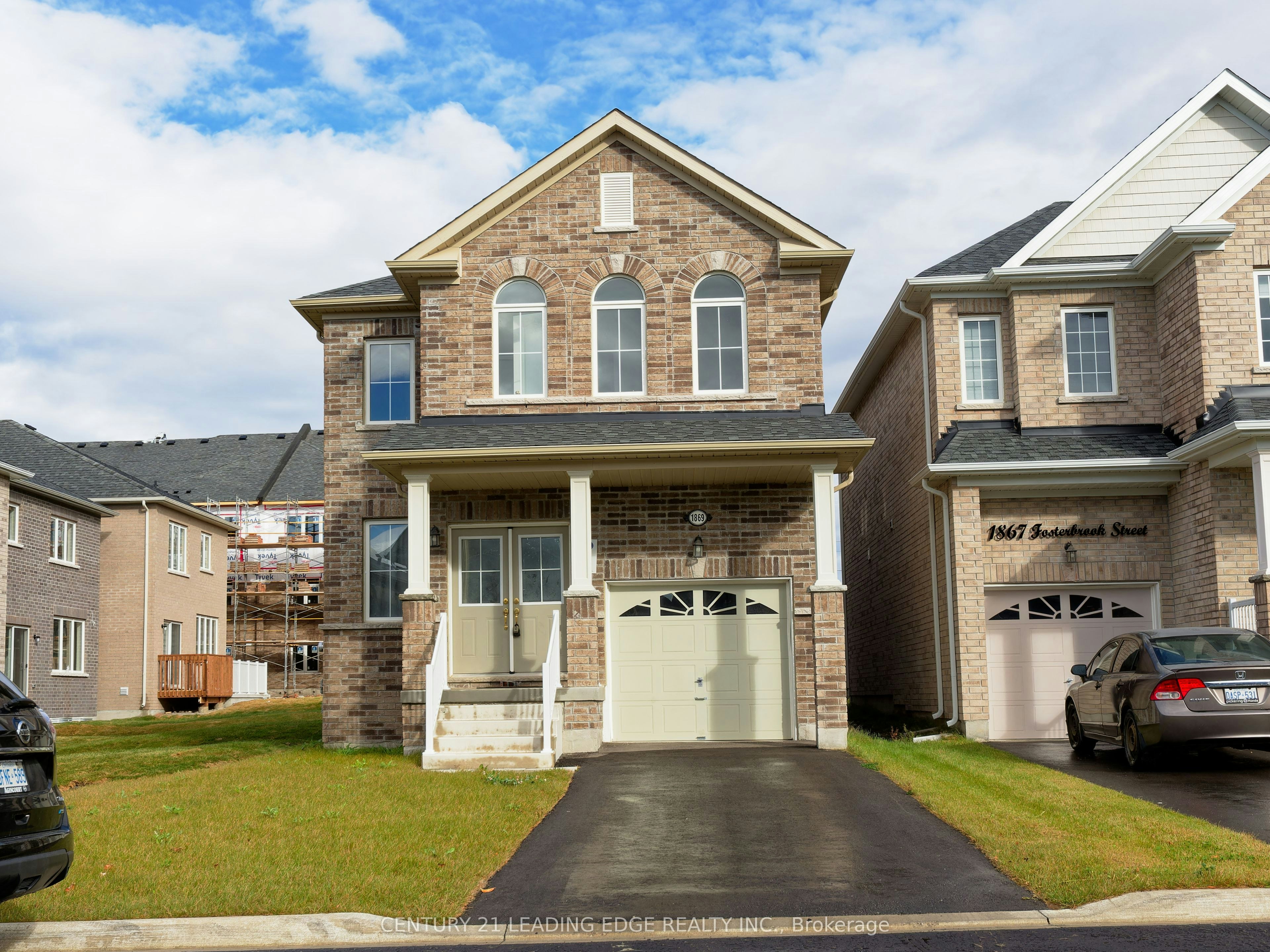 1869 Fosterbrook Street N, Oshawa, ON, L1K 3G5