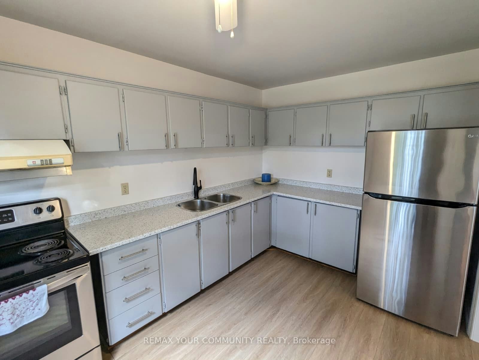 4-765 Oklahoma Drive, Pickering, ON, L1W 3C9 - 6