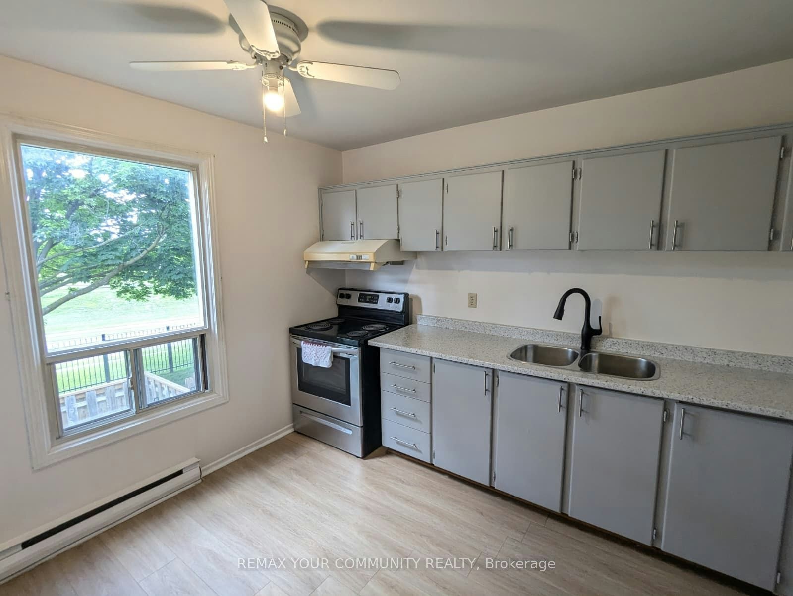 4-765 Oklahoma Drive, Pickering, ON, L1W 3C9 - 5