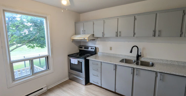 4-765 Oklahoma Drive, Pickering, ON, L1W 3C9 - 5