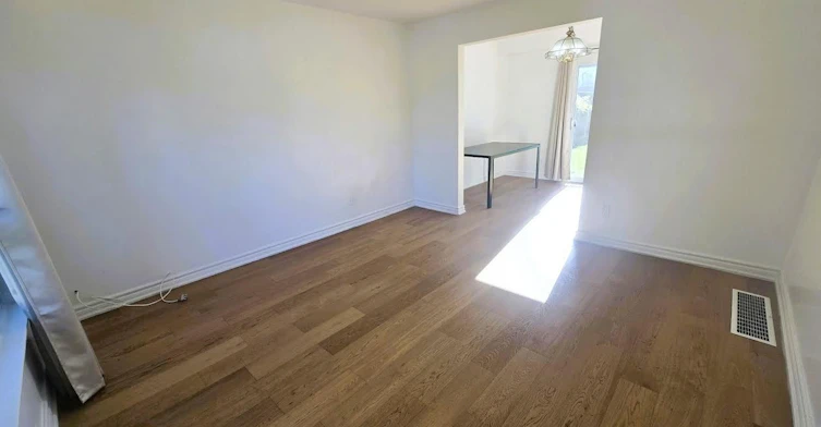 5 Murison Boulevard, Toronto, ON, M1B 2B1 - 5