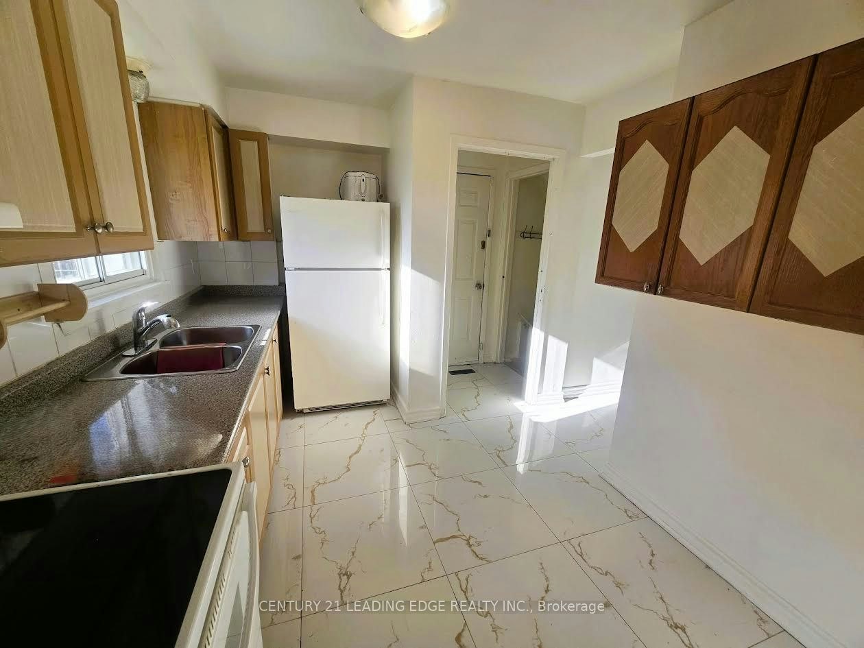 5 Murison Boulevard, Toronto, ON, M1B 2B1 - 15