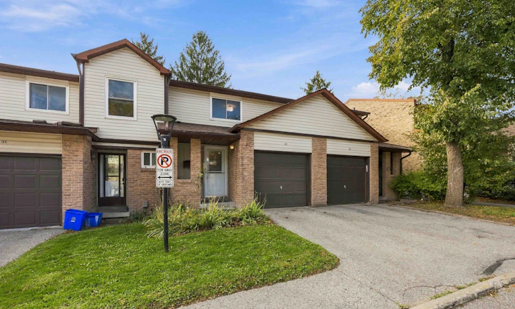 32-1330 Trowbridge Drive