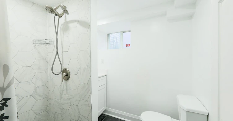 50 Earl Grey Road, Toronto, ON, M4J 3L2 - 24
