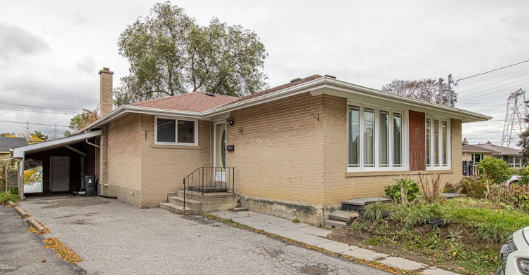 Upper-57 Chancellor Drive, Toronto, ON, M1G 2W4