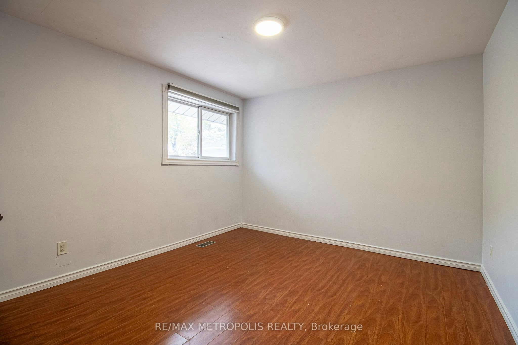 Upper-57 Chancellor Drive, Toronto, ON, M1G 2W4 - 16