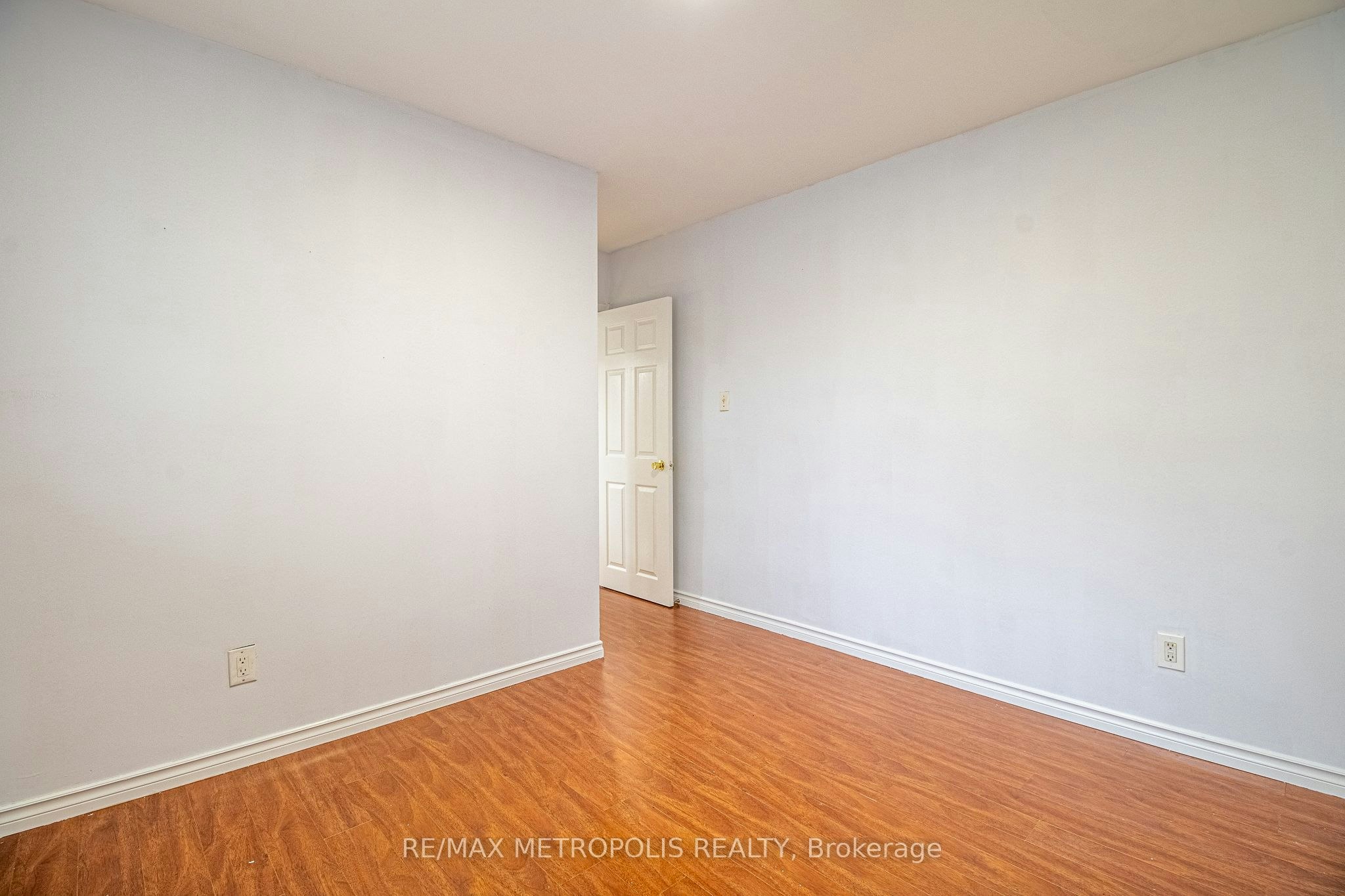 Upper-57 Chancellor Drive, Toronto, ON, M1G 2W4 - 15