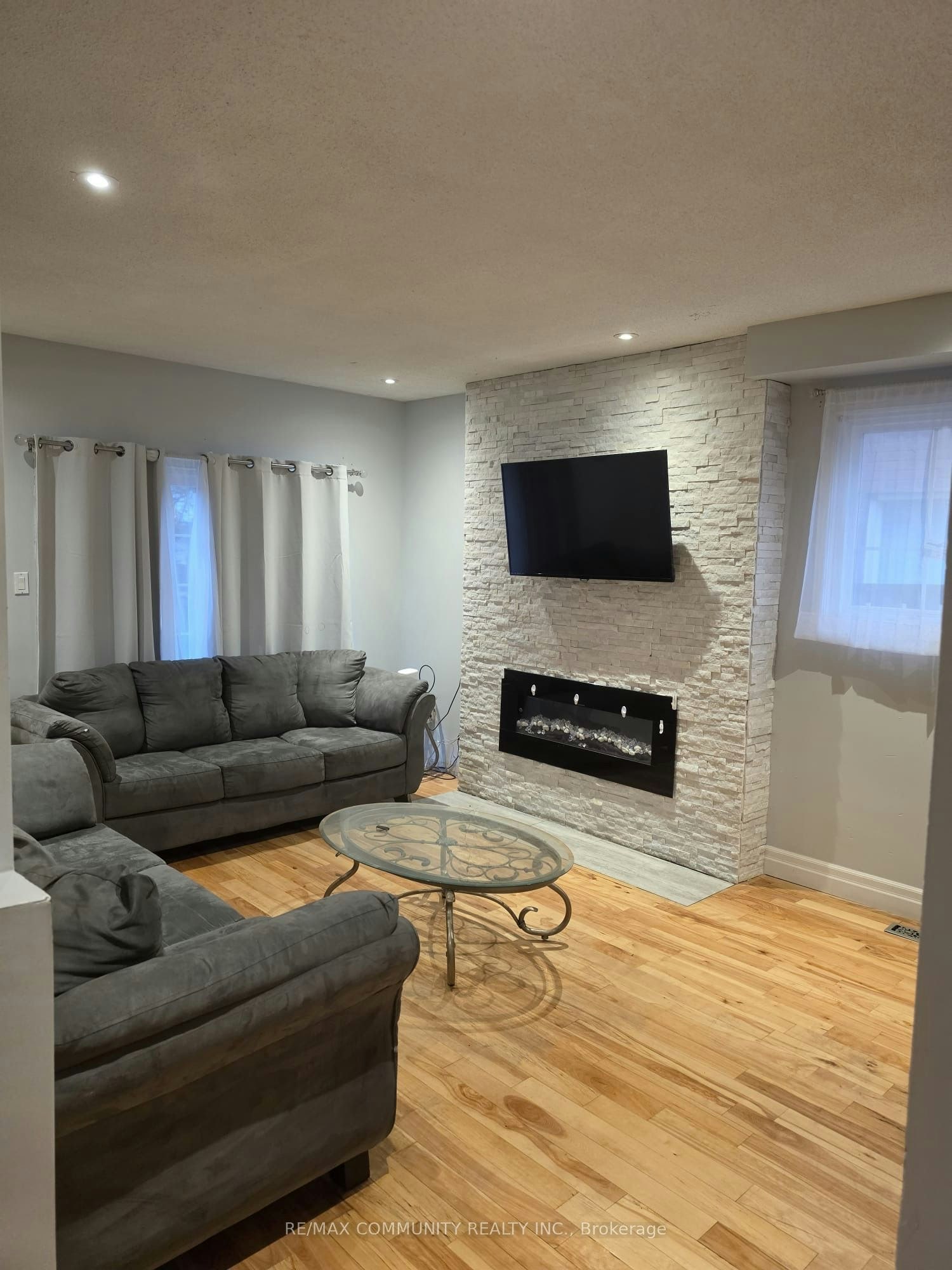 Upper-36 Beaumont Drive, Ajax, ON, L1T 1P8 - 6