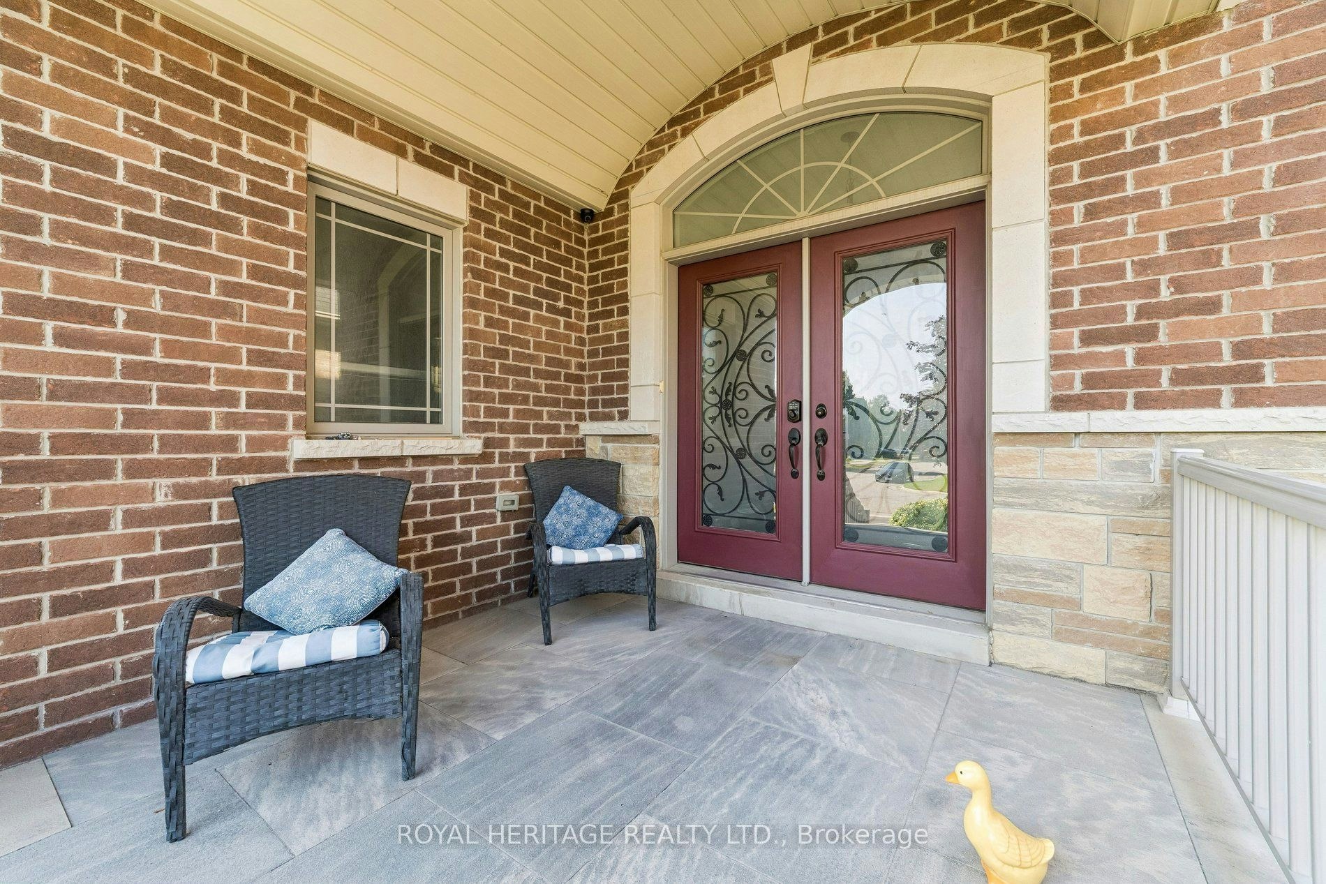 51 Gloria Crescent, Whitby, ON, L1P 1V3