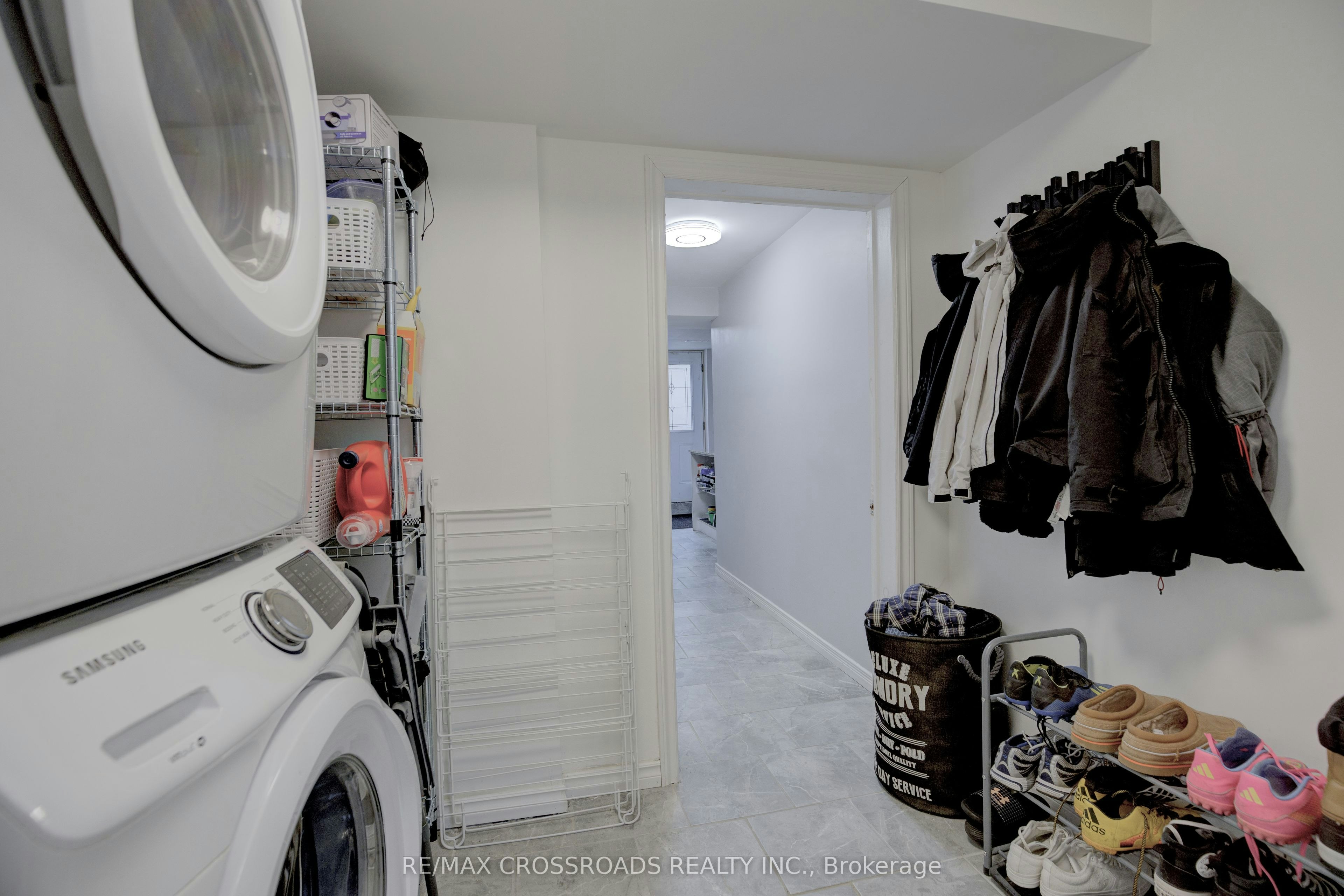 BSMT-2 Viceregal Court, Whitby, ON, L1N 6R2 - 21