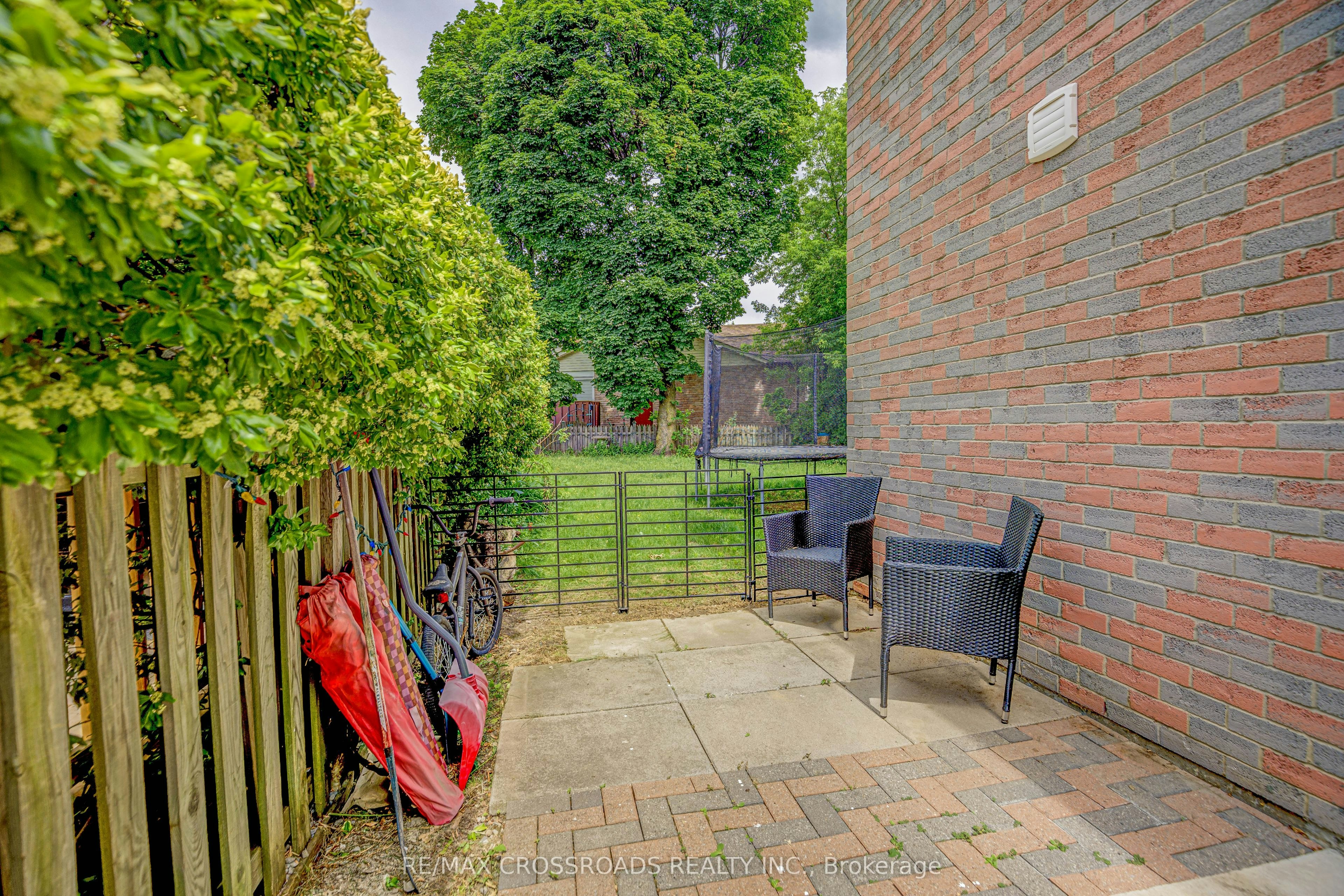 BSMT-2 Viceregal Court, Whitby, ON, L1N 6R2 - 4