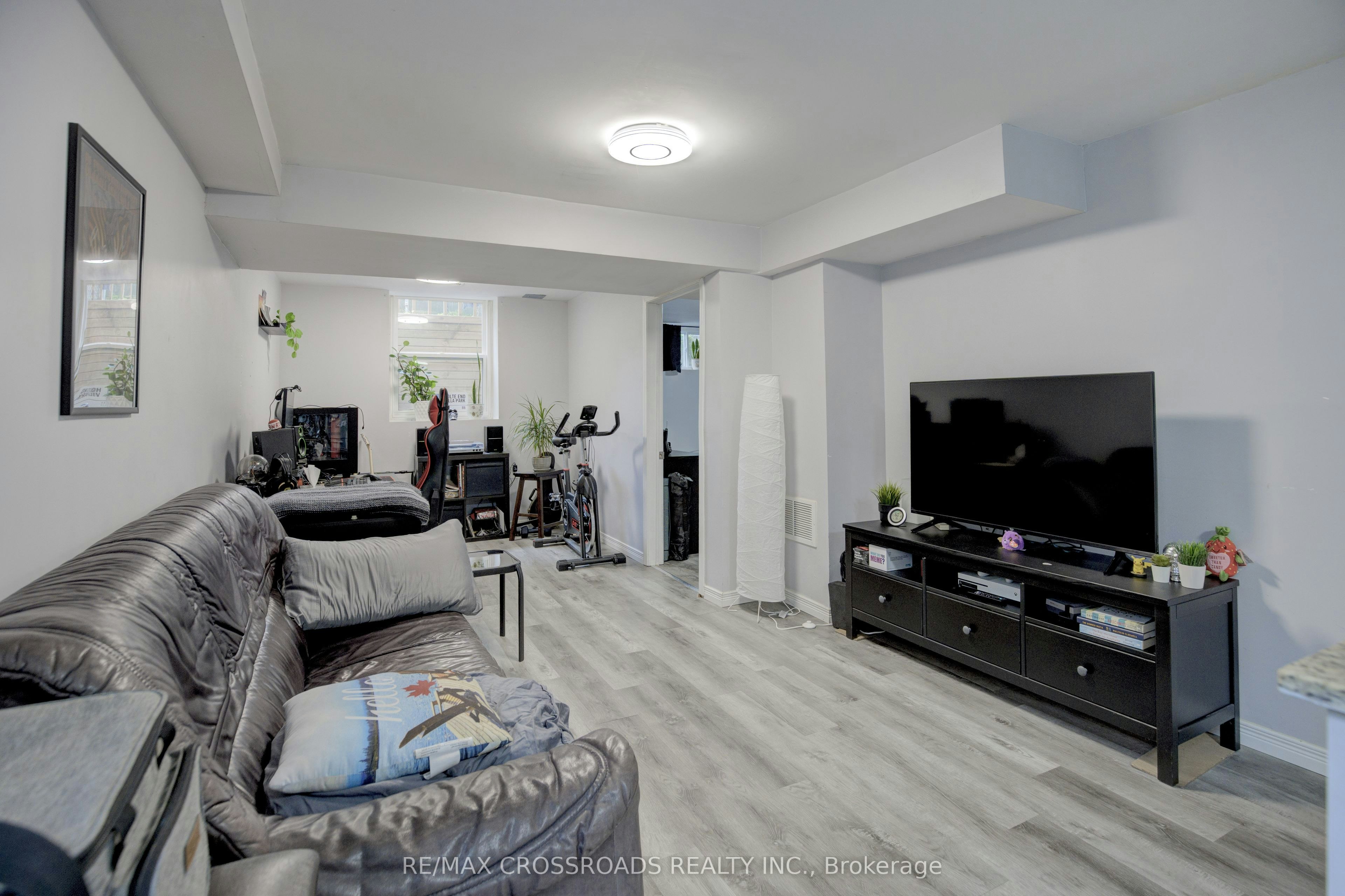 BSMT-2 Viceregal Court, Whitby, ON, L1N 6R2 - 6