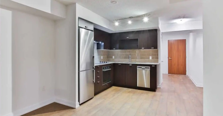 1825-275 Village Green Square, Toronto, ON, M1S 0L7 - 2