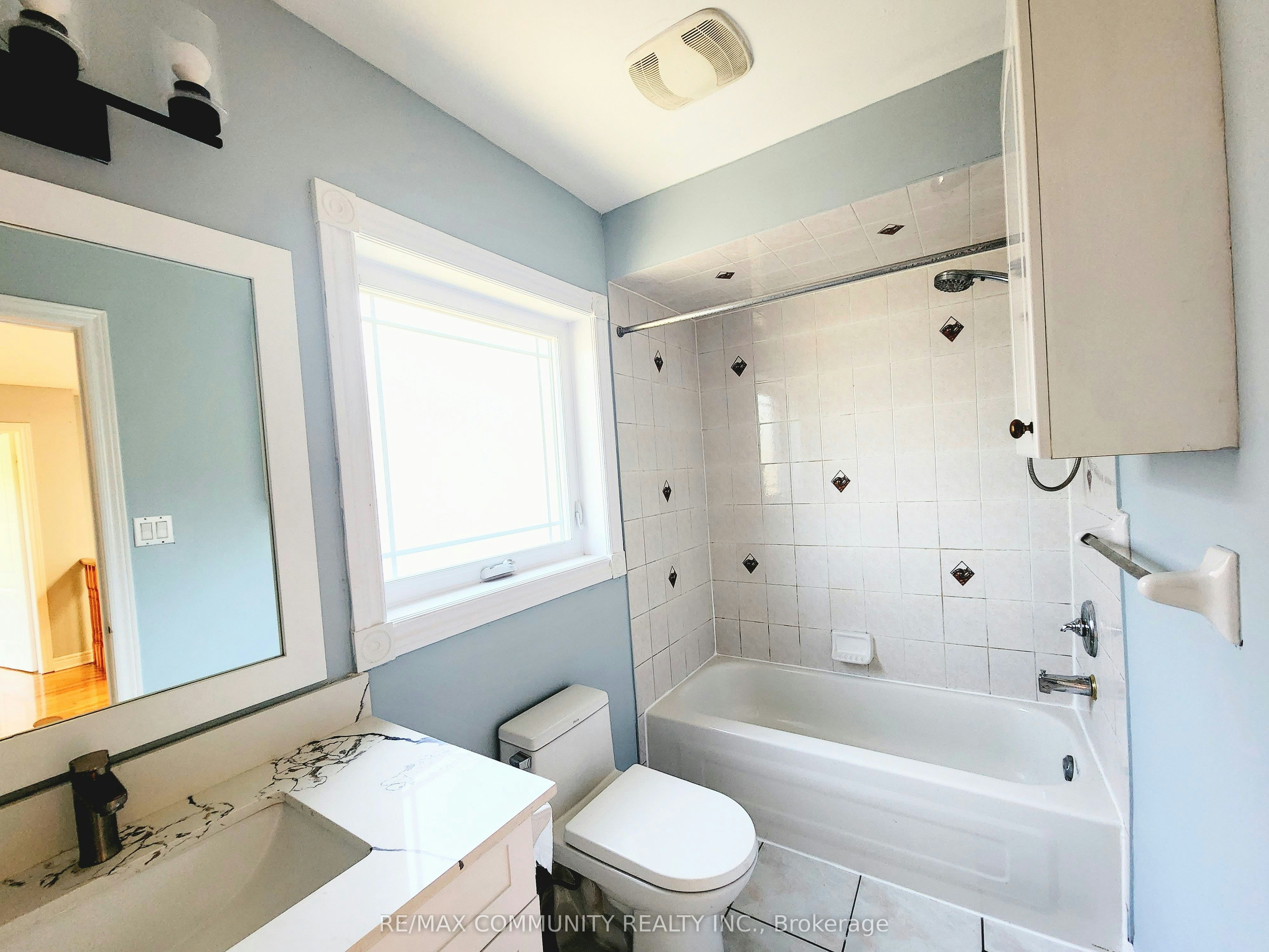 Main-61 Chartway Boulevard, Toronto, ON, M1C 5J1 - 32