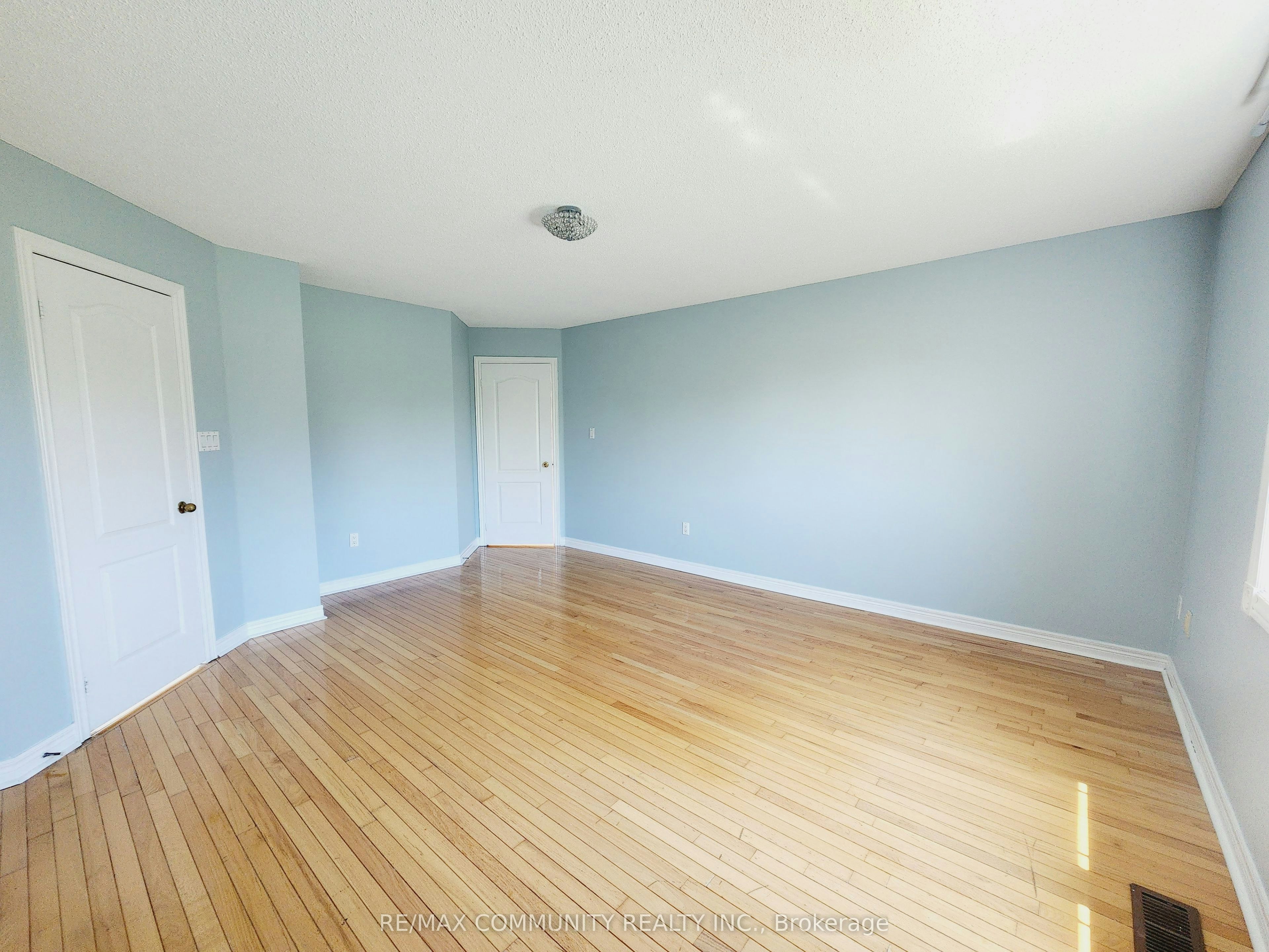 Main-61 Chartway Boulevard, Toronto, ON, M1C 5J1 - 30
