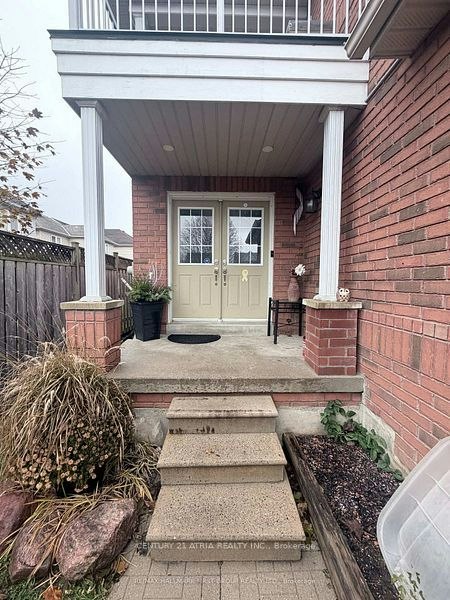82 Hutton Place, Clarington, ON, L1C 5K1
