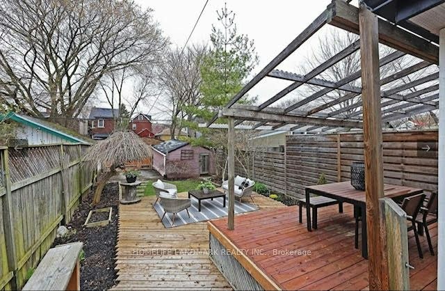 98 Hastings Avenue, Toronto, ON, M4L 2L2 - 16