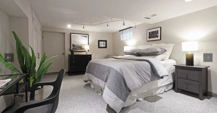 98 Hastings Avenue, Toronto, ON, M4L 2L2 - 12