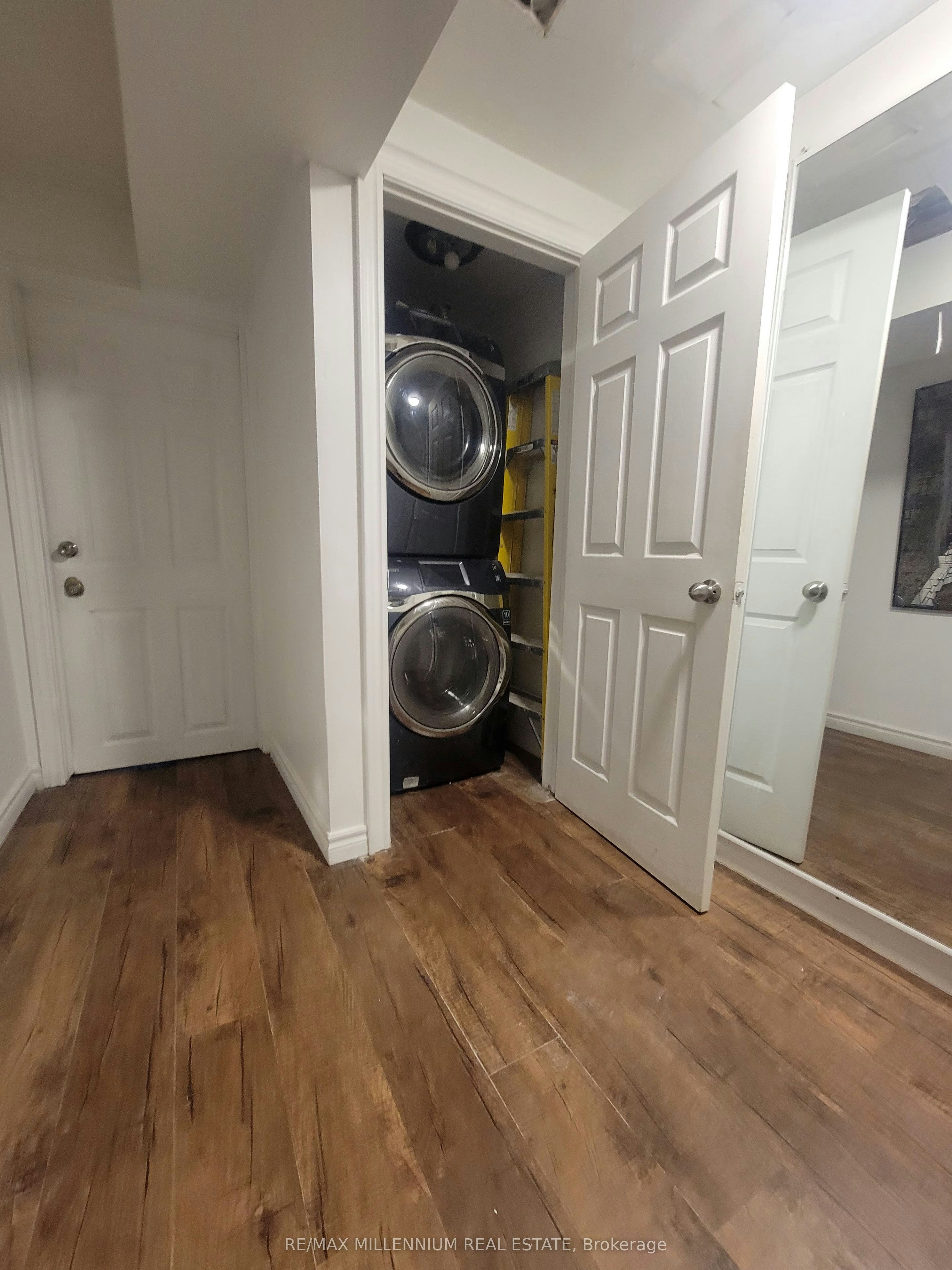 Lower #2-66 Overlord Crescent, Toronto, ON, M1B 4P2 - 7