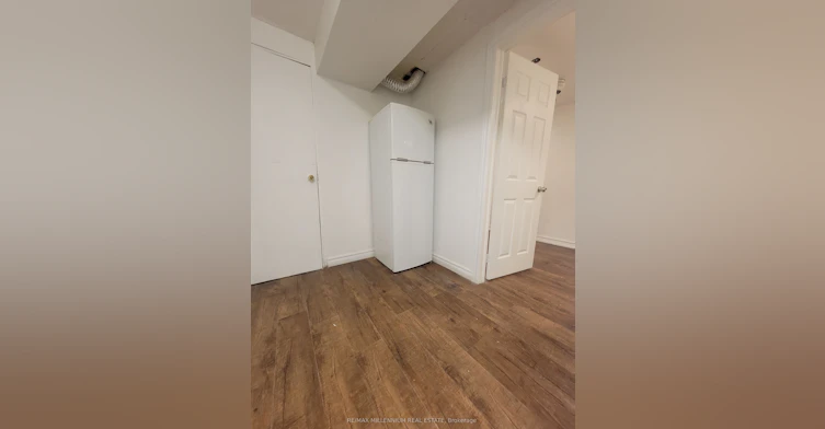 Lower #2-66 Overlord Crescent, Toronto, ON, M1B 4P2 - 4