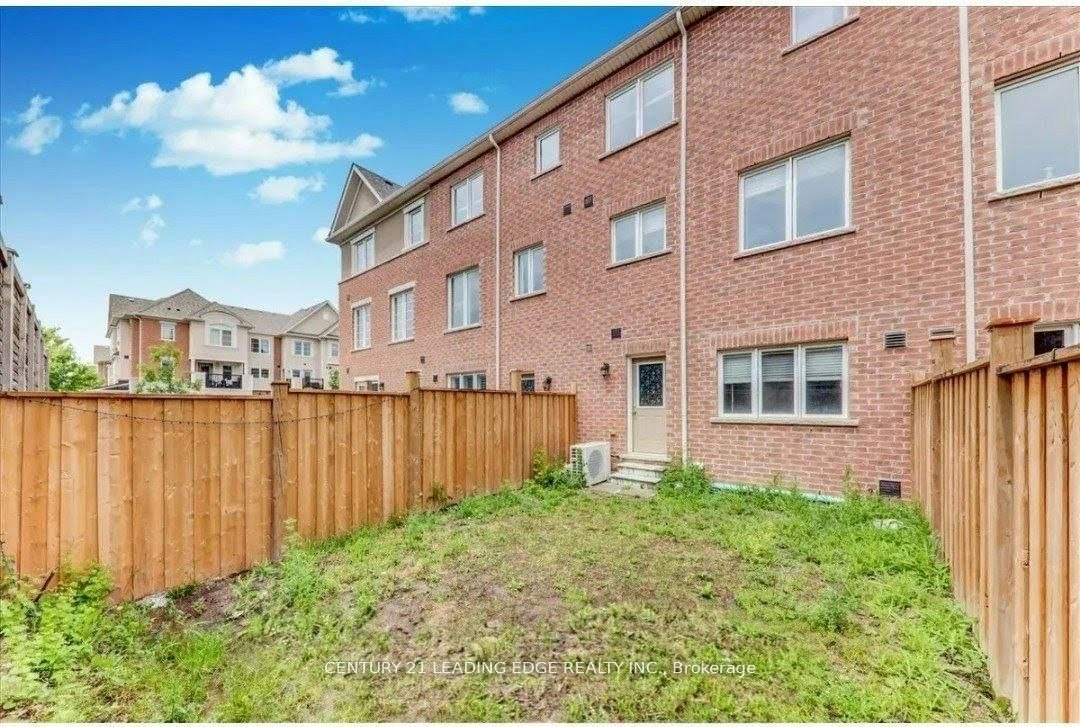 5 Fusilier Drive, Toronto, ON, M1L 0J4 - 15