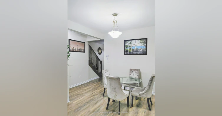 5 Fusilier Drive, Toronto, ON, M1L 0J4 - 5