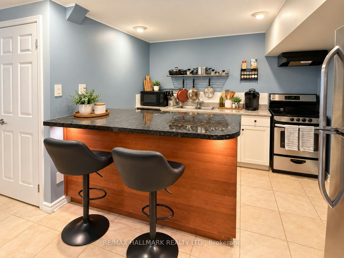 Basement apt-87 Invermarge Drive, Toronto, ON, M1C 3E8 - 4