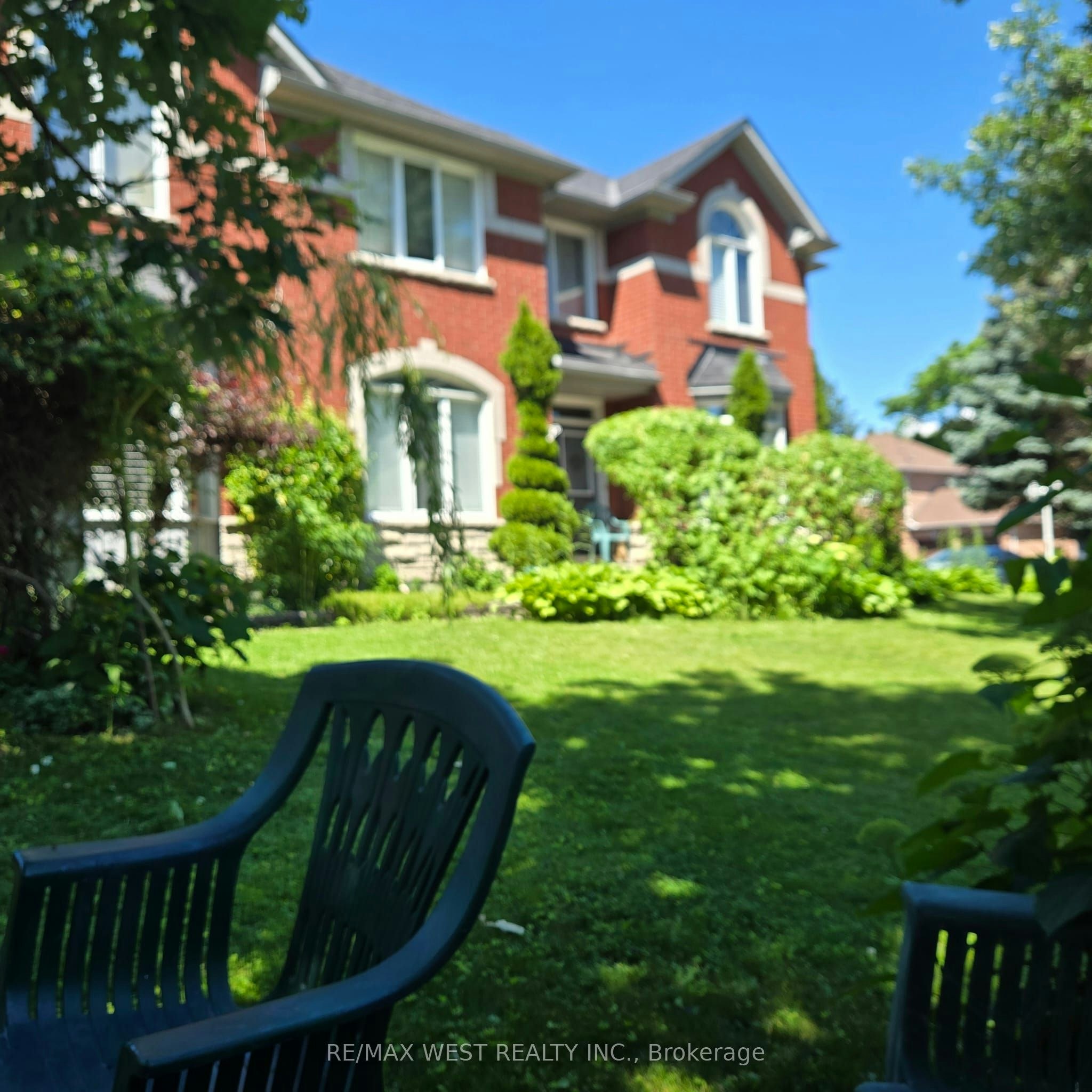 883 Strouds Lane, Pickering, ON, L1V 7G1