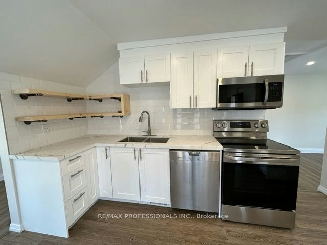 1-213 Pine Street, Whitby, ON, L1N 3X4 - 2