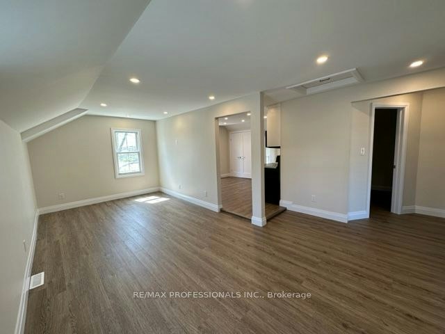 1-213 Pine Street, Whitby, ON, L1N 3X4 - 3