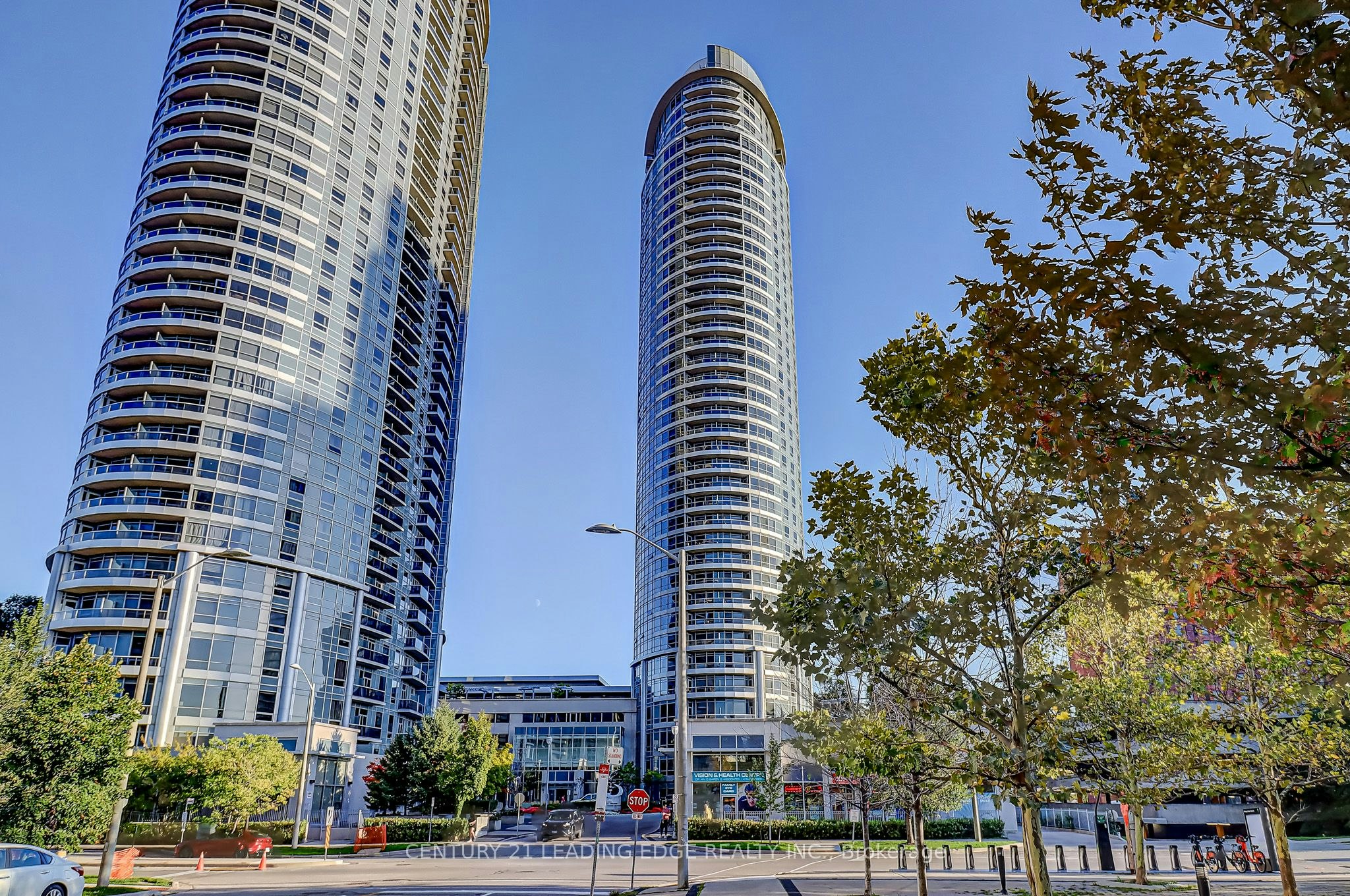 3311-125 Village Green Square, Toronto, ON, M1S 0G3