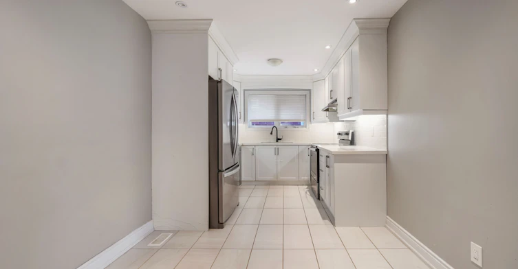 21 Cleethorpes Boulevard, Toronto, ON, M1S 2S7 - 7