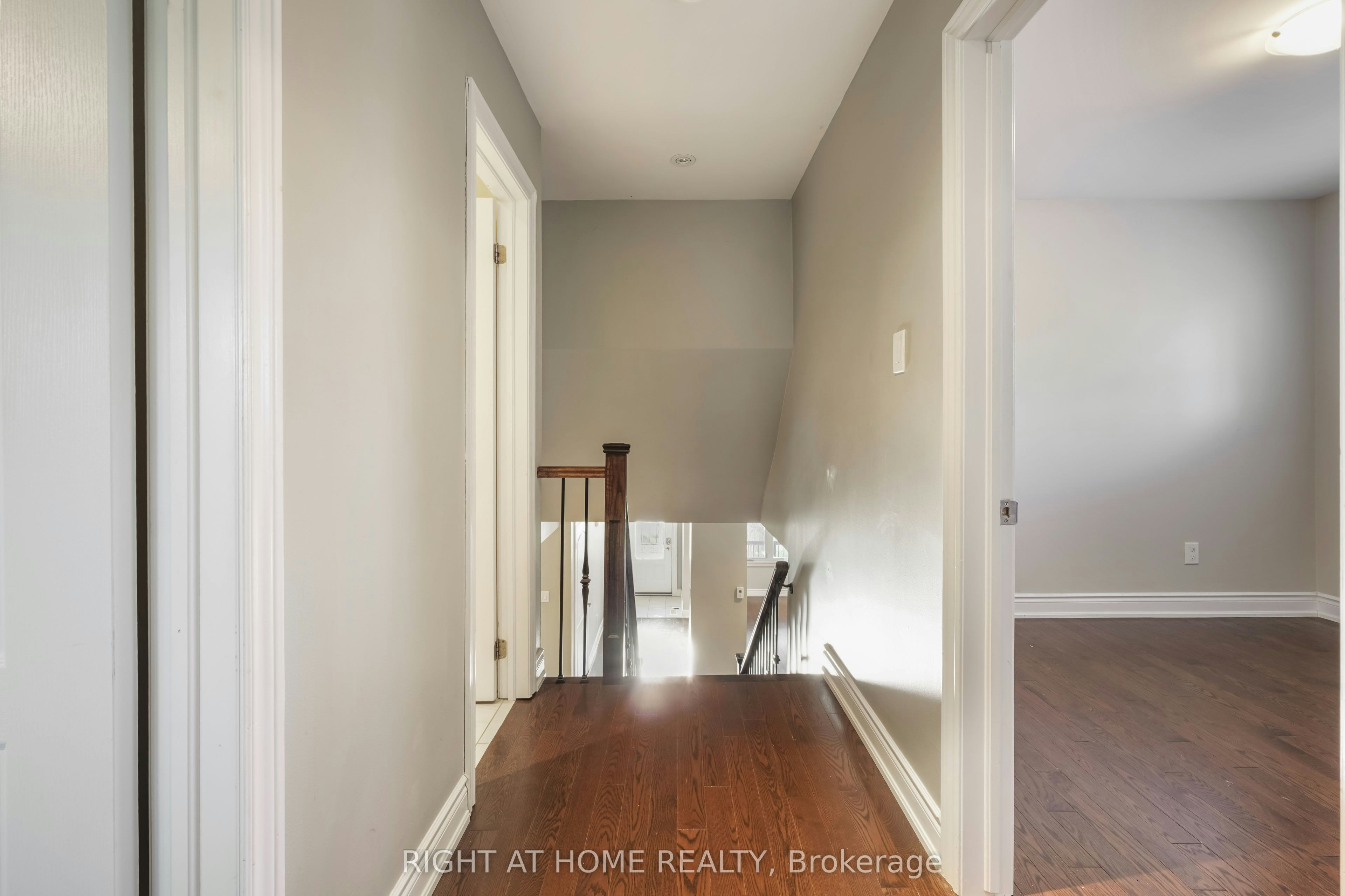 21 Cleethorpes Boulevard, Toronto, ON, M1S 2S7 - 15