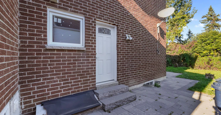 21 Cleethorpes Boulevard, Toronto, ON, M1S 2S7 - 27