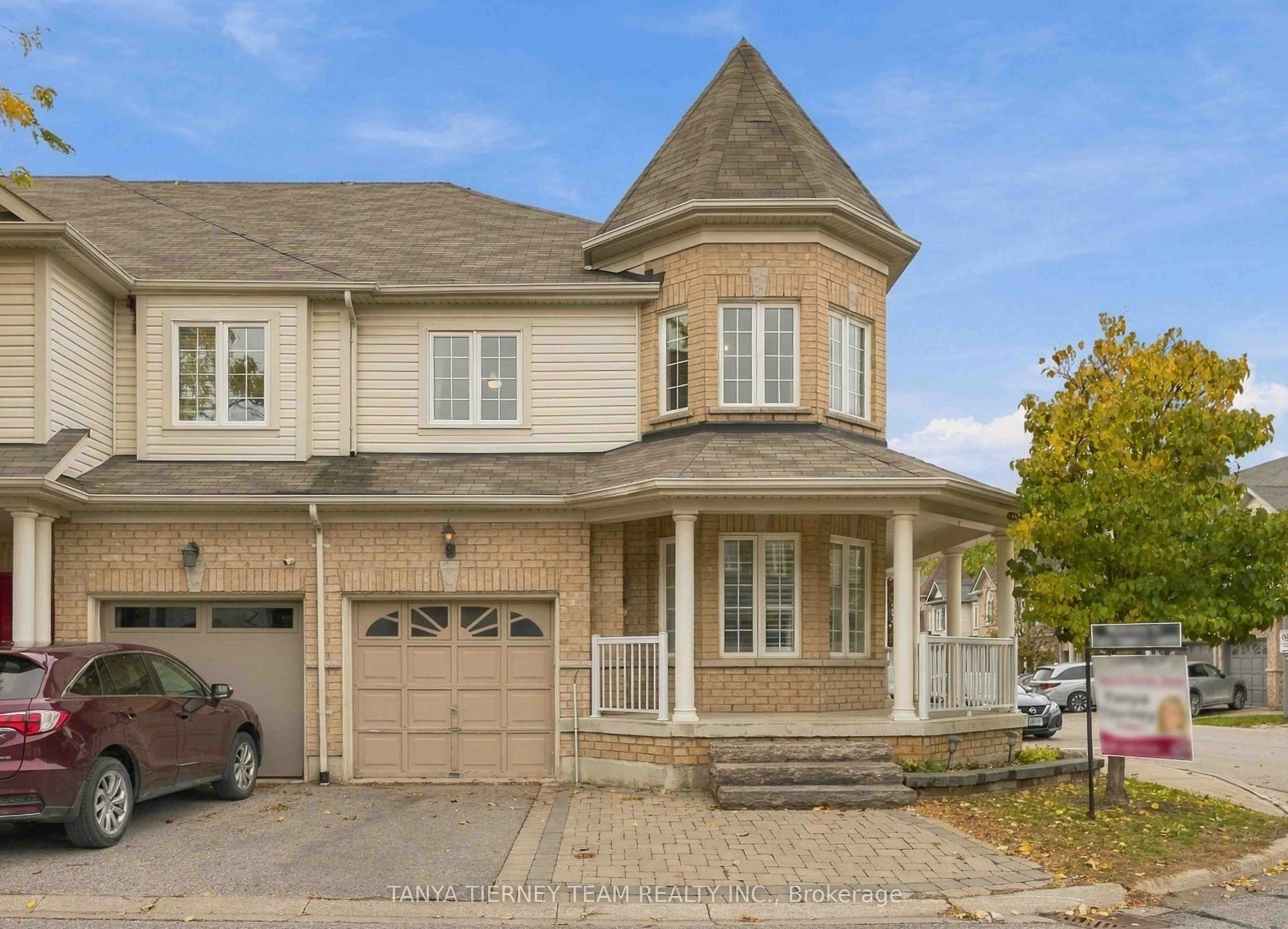 2 Delight Way, Whitby, ON, L1M 0E9