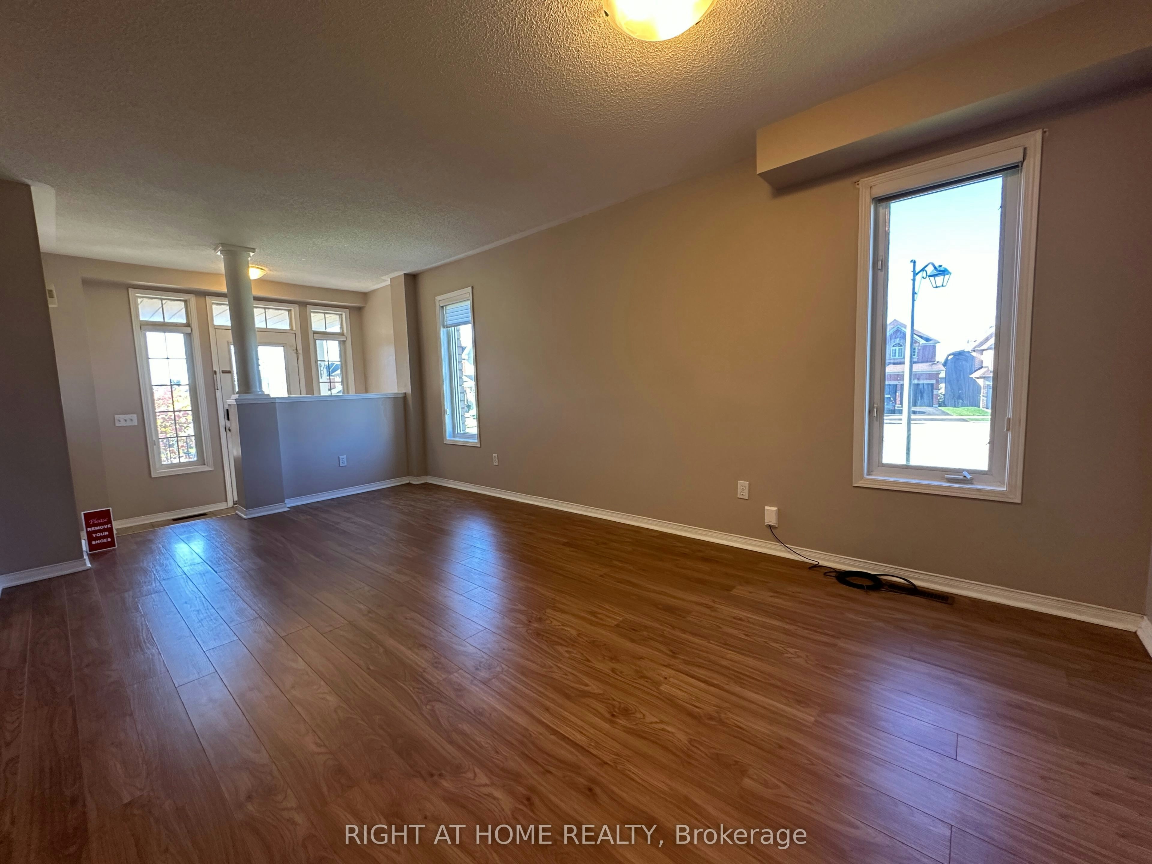 50 Blacksmith Lane, Whitby, ON, L1P 1N1 - 4