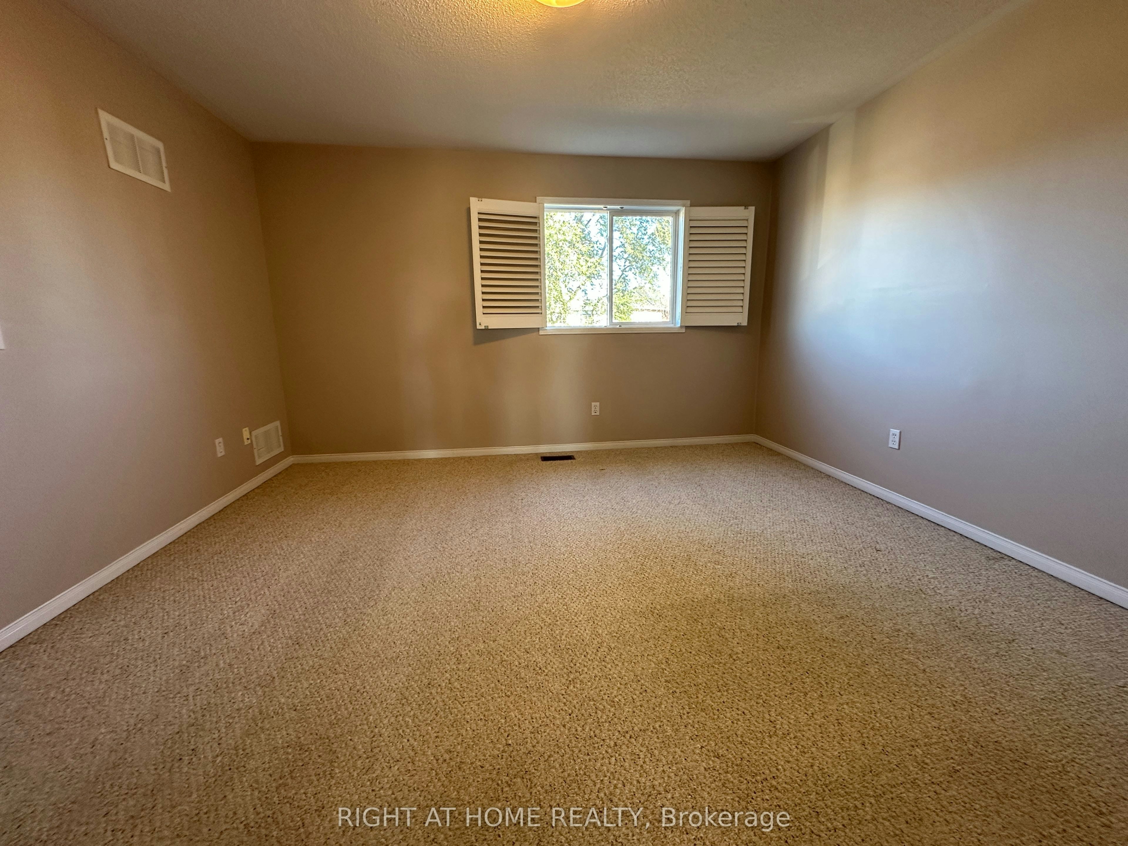 50 Blacksmith Lane, Whitby, ON, L1P 1N1 - 9