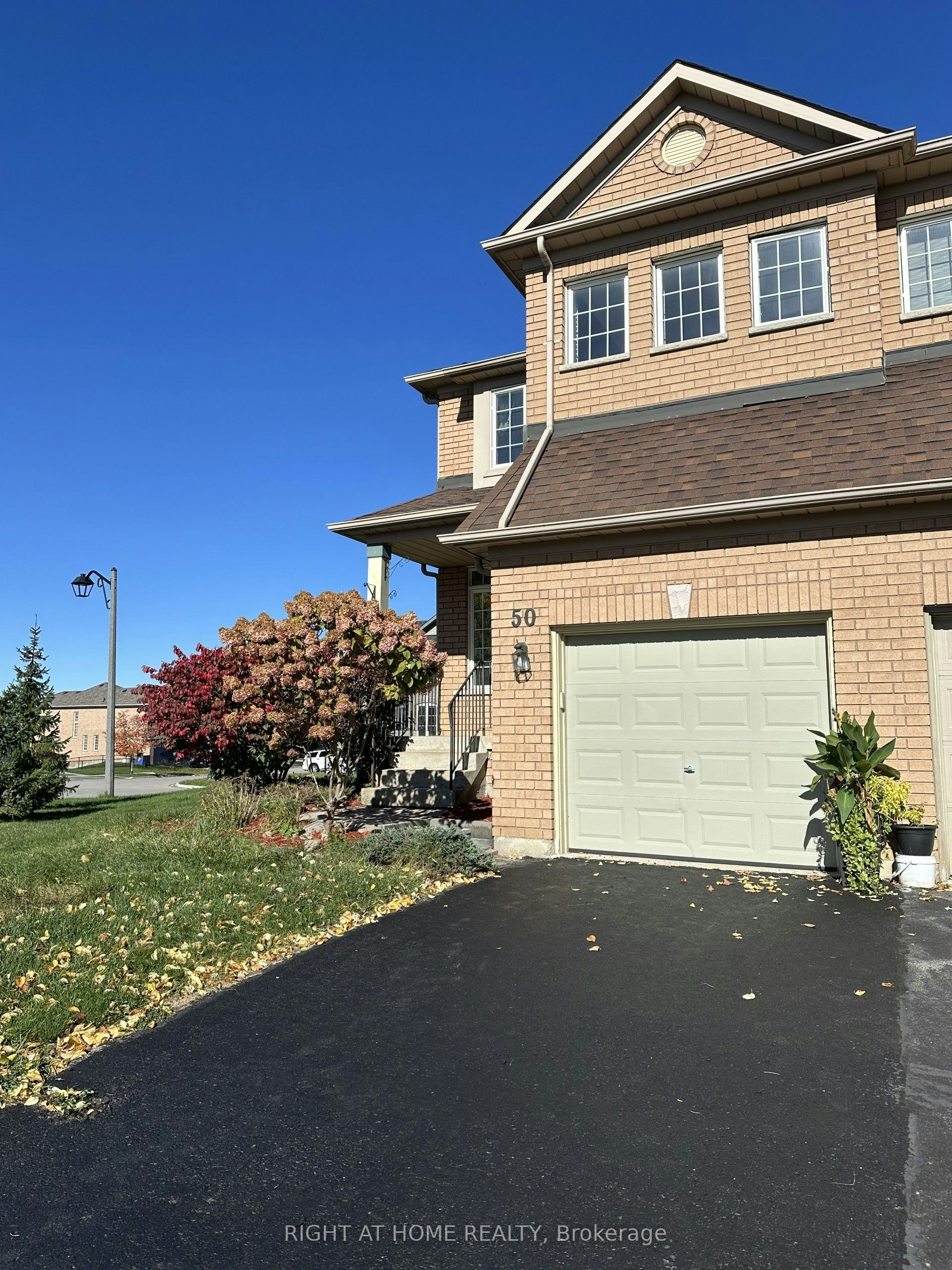 50 Blacksmith Lane, Whitby, ON, L1P 1N1 - 3