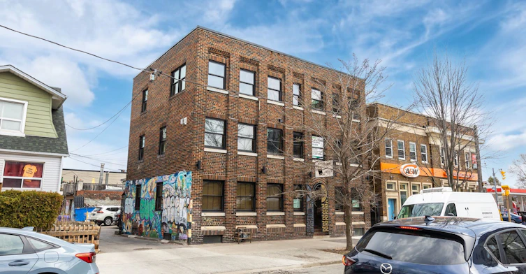 2-663 Greenwood Avenue, Toronto, ON, M4J 4B3 - 26