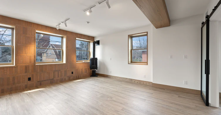 2-663 Greenwood Avenue, Toronto, ON, M4J 4B3 - 9
