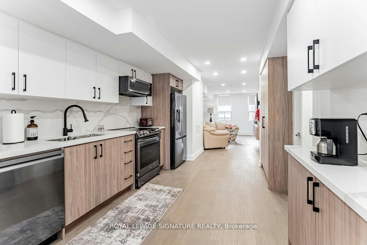 upper-851 O'connor Drive, Toronto, ON, M4B 2S7 - 5