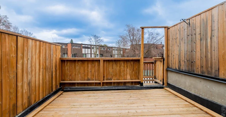 upper-851 O'connor Drive, Toronto, ON, M4B 2S7 - 19