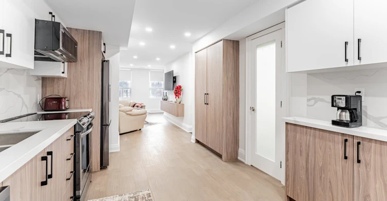 upper-851 O'connor Drive, Toronto, ON, M4B 2S7 - 6