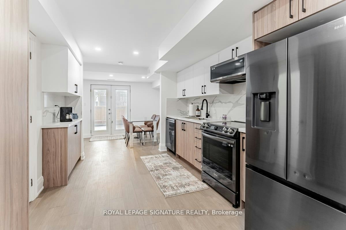 upper-851 O'connor Drive, Toronto, ON, M4B 2S7 - 4