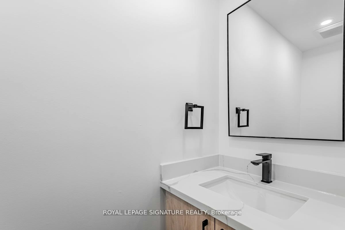 upper-851 O'connor Drive, Toronto, ON, M4B 2S7 - 10