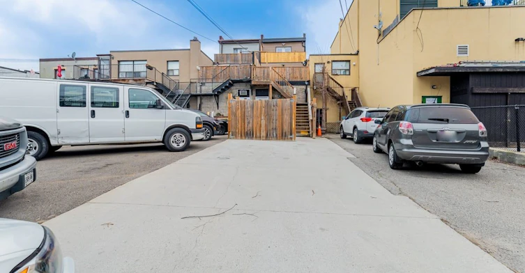 upper-851 O'connor Drive, Toronto, ON, M4B 2S7 - 17
