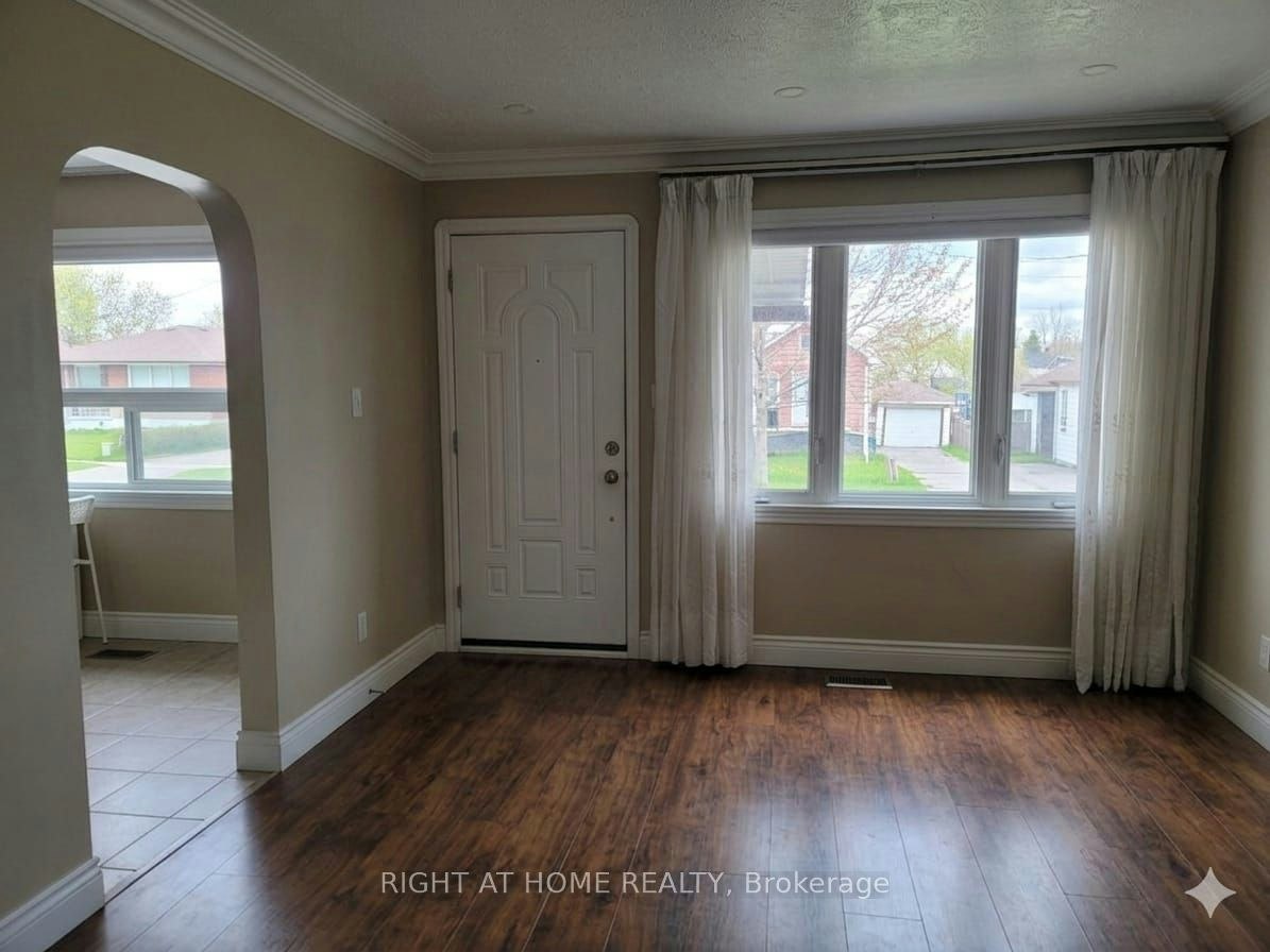 289 Ballard Street S, Oshawa, ON, L1H 3N9 - 5