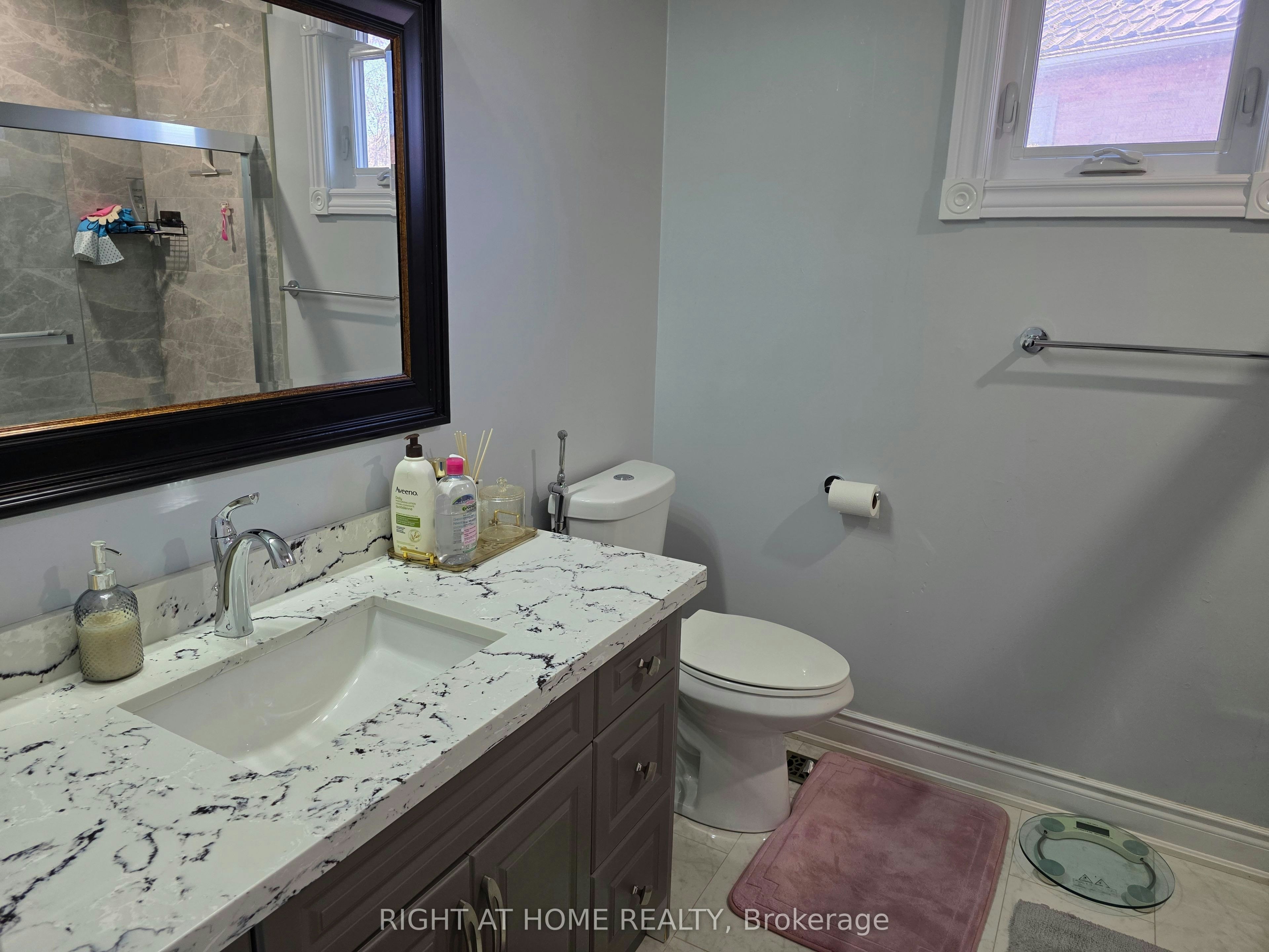 16 Griffiths Drive, Ajax, ON, L1T 3J4 - 23