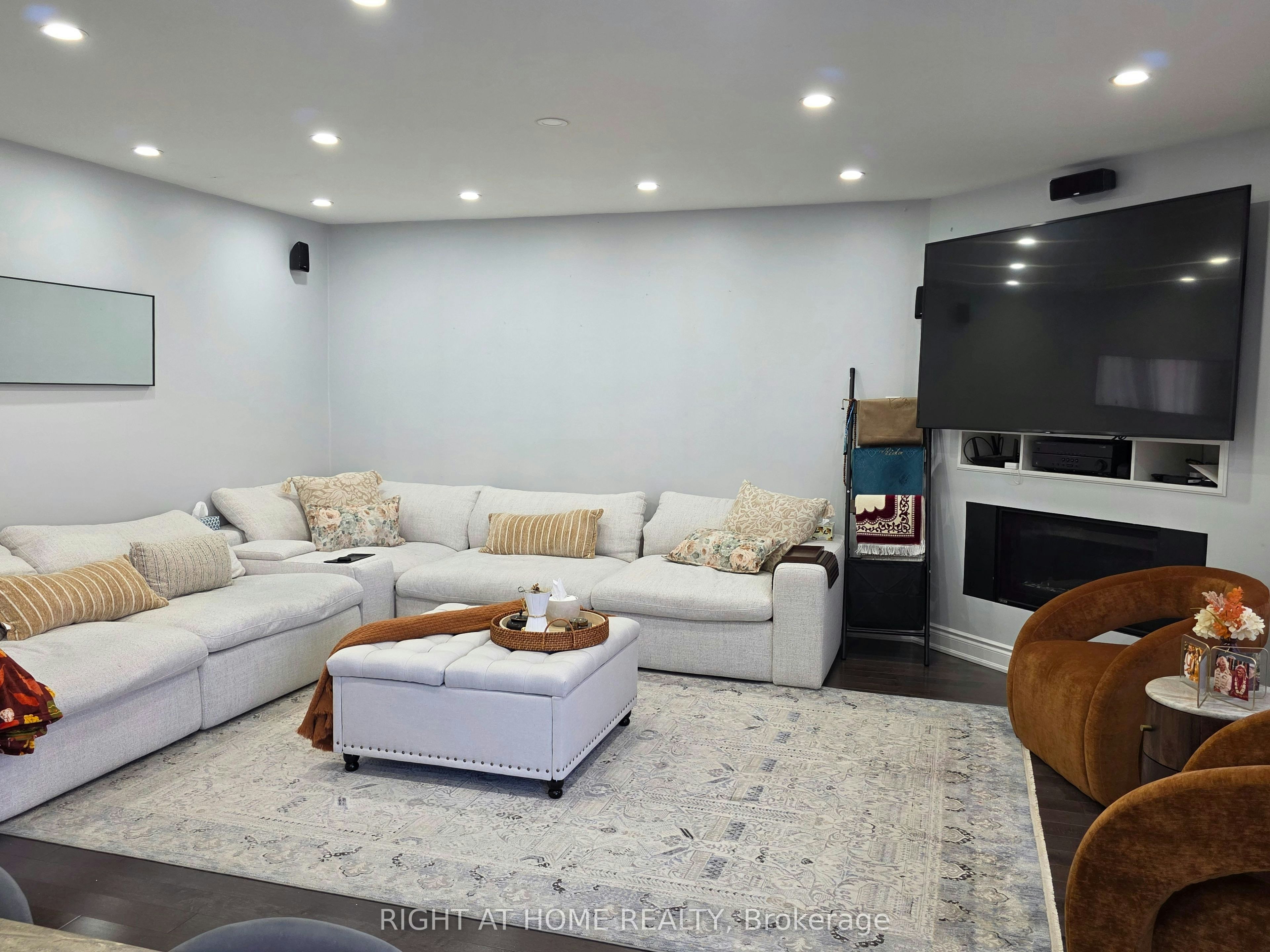 16 Griffiths Drive, Ajax, ON, L1T 3J4 - 8